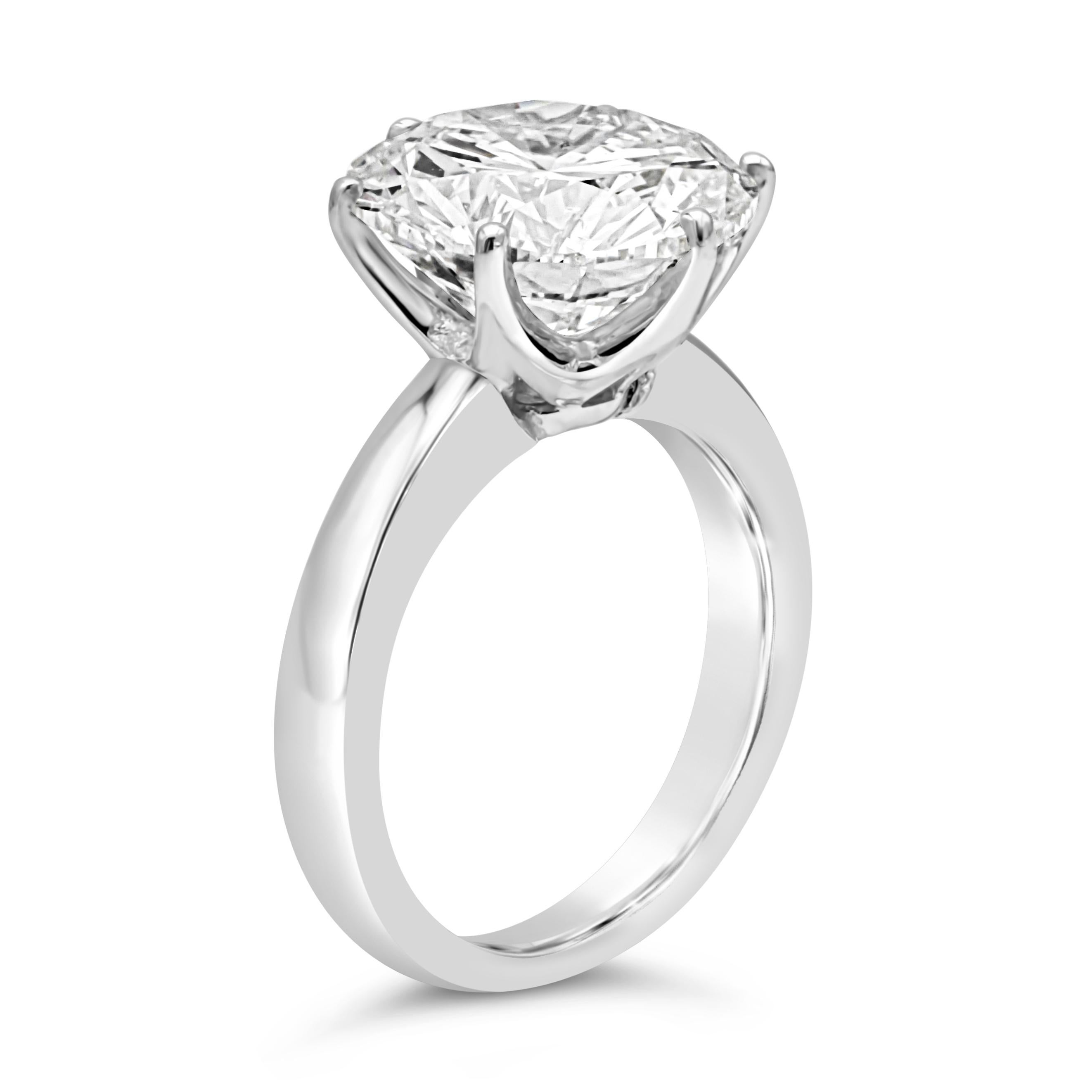 Contemporain Bague de fiançailles solitaire en diamant rond brillant de 7,00 carats certifiée par le GIA en vente