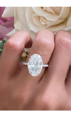 GIA Certified 7.00 Carat Oval Shape Diamond 18K Gold Solitaire Ring