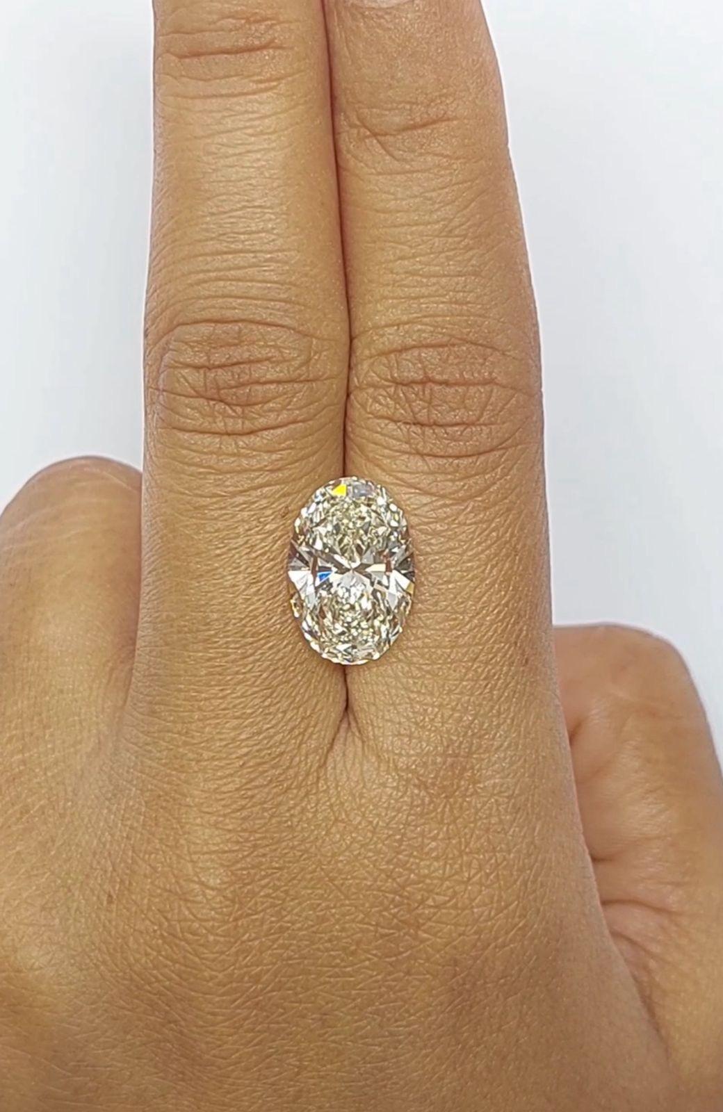GIA-zertifizierter Solitär-Ring mit 7,00 Karat ovalem Diamant in ovaler Form aus 18K Gold für Damen oder Herren im Angebot