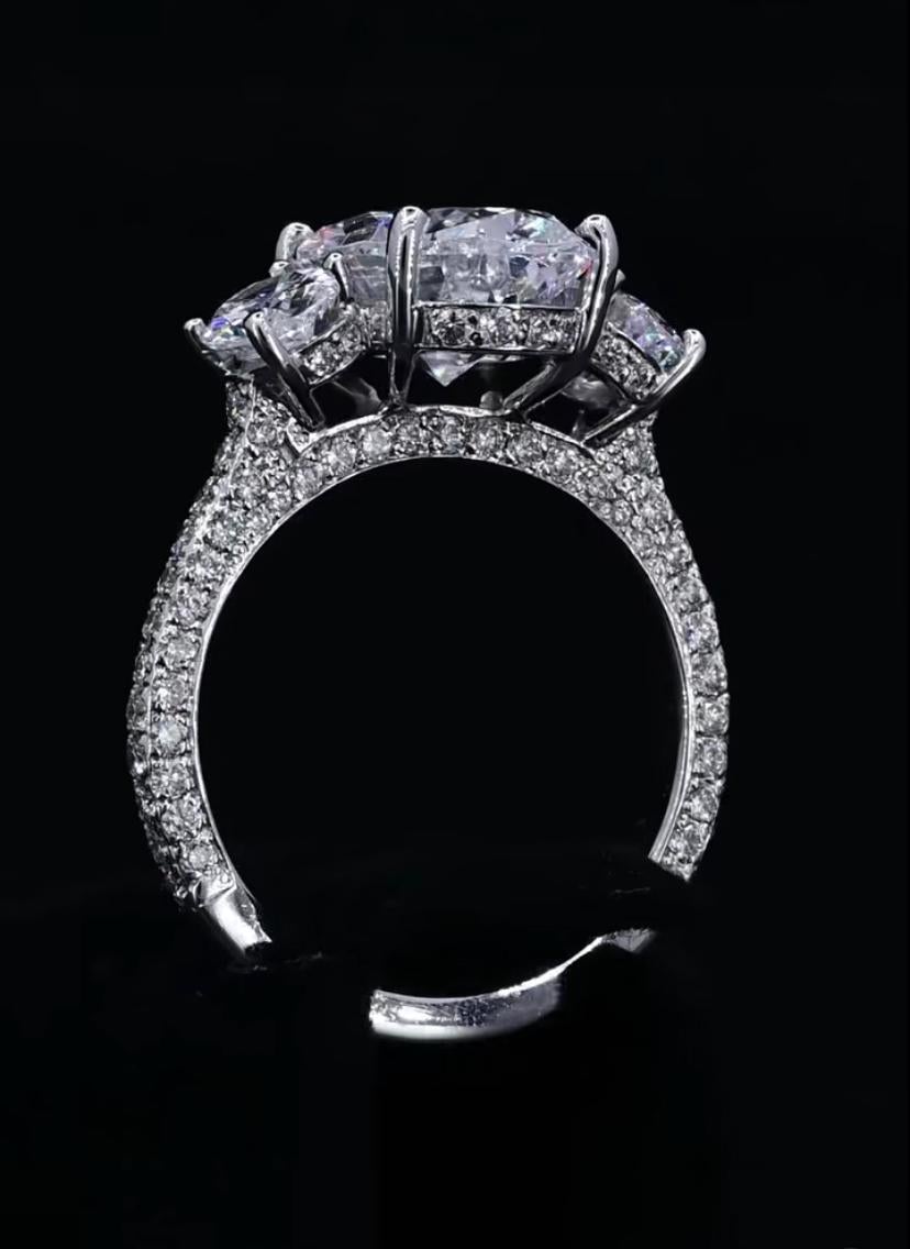 GIA zertifiziert 7,00 Karat F/VS1 Oval Form Diamanten 18K Gold Drei Stein Ring Damen im Angebot