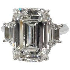 Bague d'émeraudes taillées F VS2 certifiée GIA 7::01 carats par Louis Newman & Co