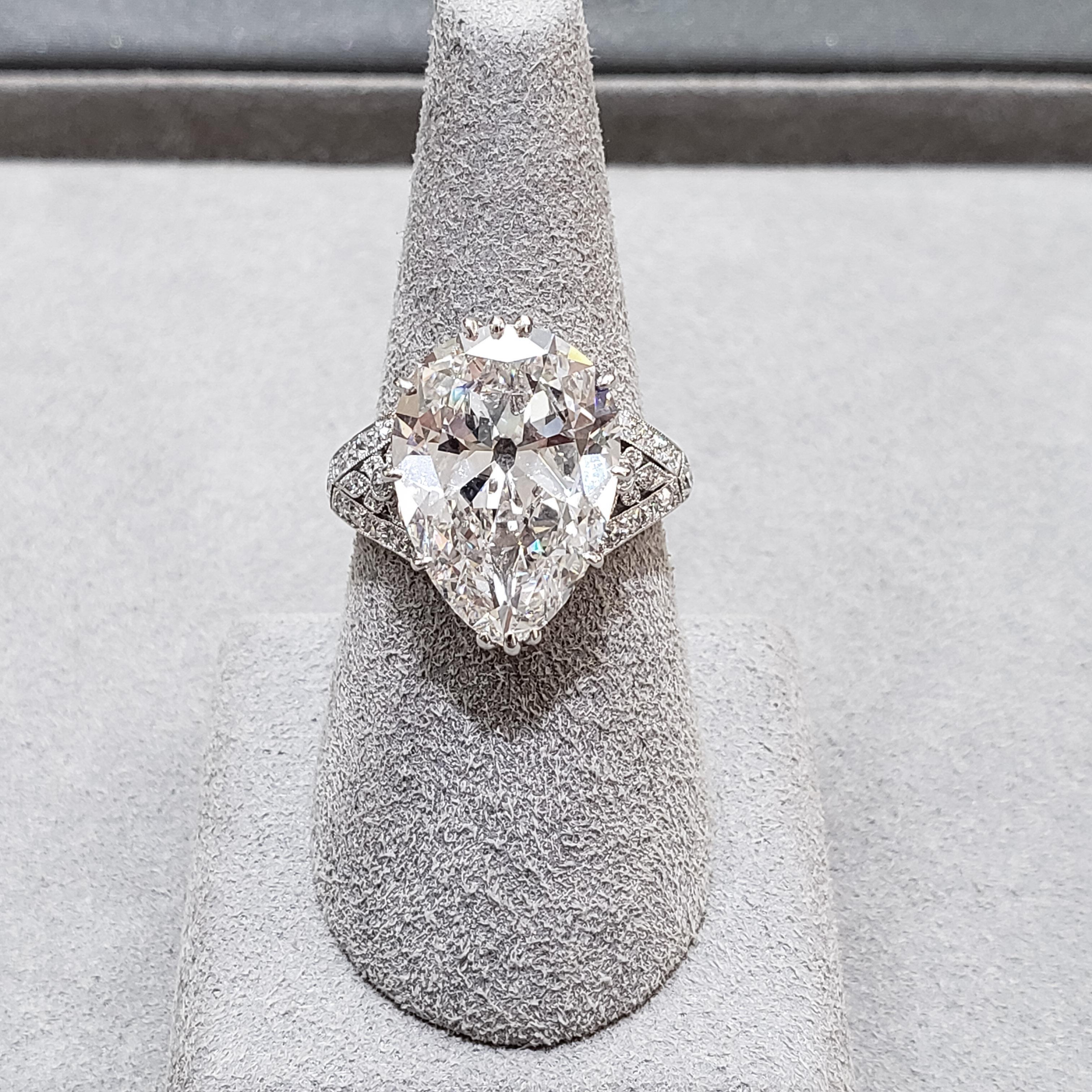 Roman Malakov GIA Certified 7.03 Carat Pear-Shape Diamond Engagement Ring In Excellent Condition For Sale In New York, NY