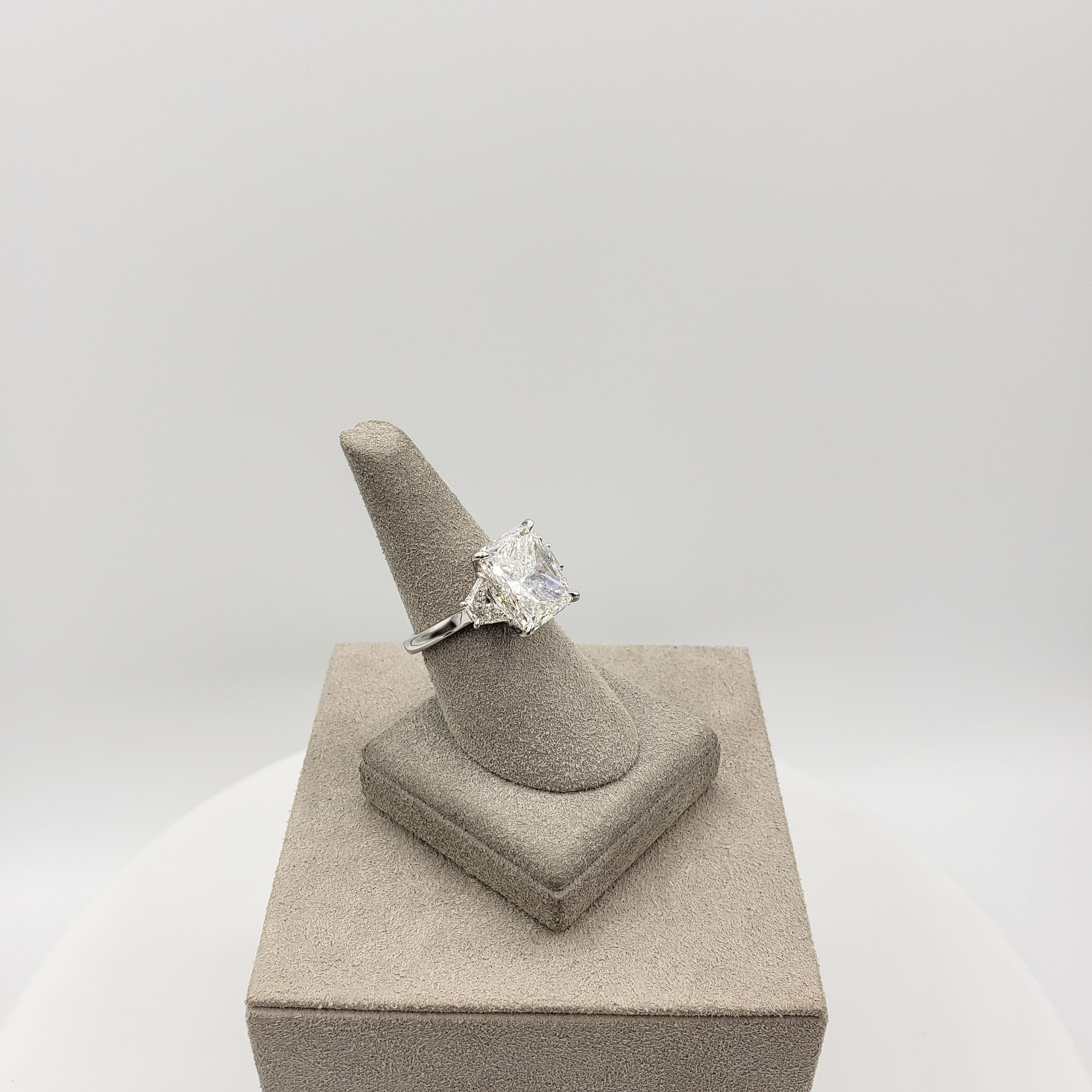Roman Malakov 7.03 Carat Radiant Cut Diamond Three-Stone Engagement Ring For Sale 2