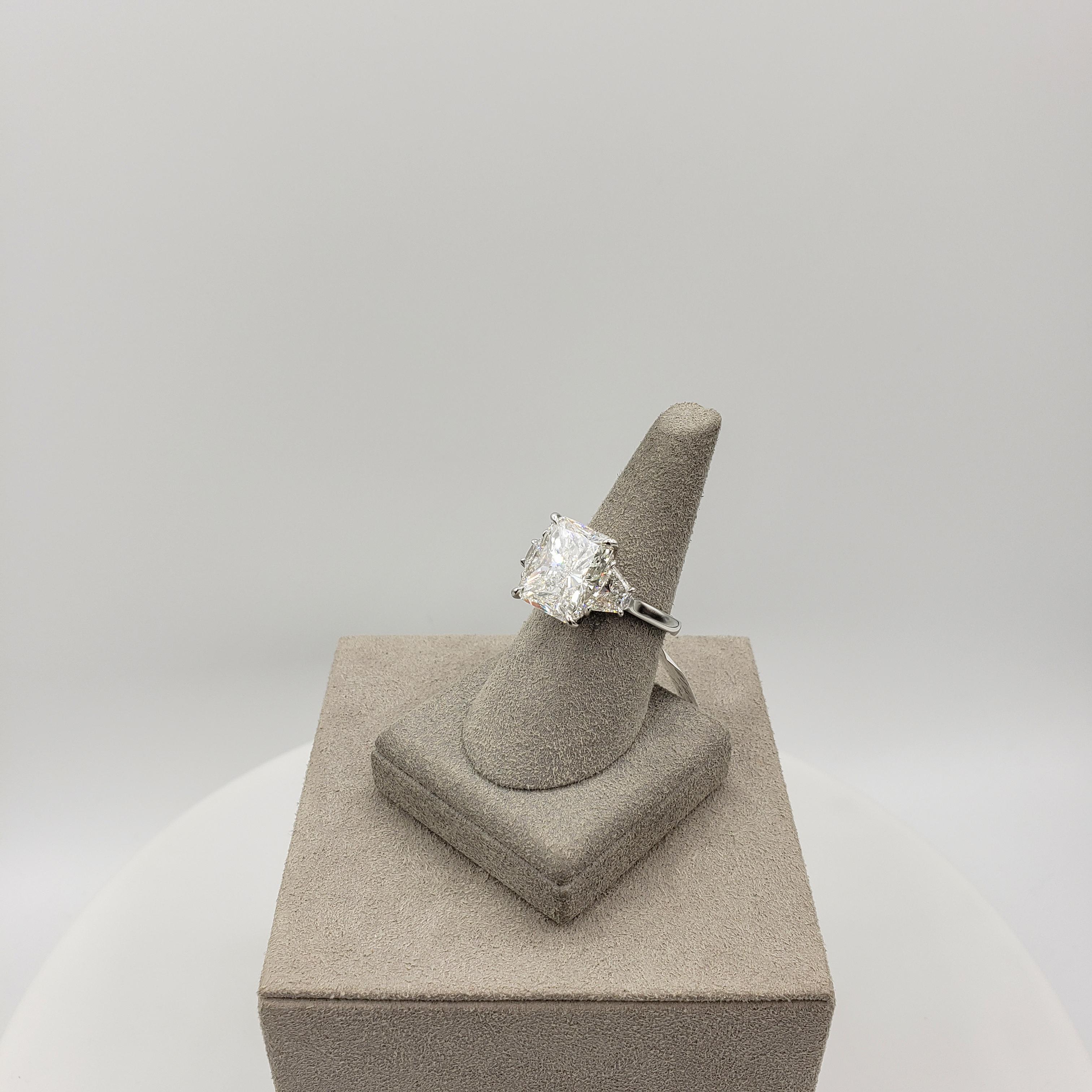 Roman Malakov 7.03 Carat Radiant Cut Diamond Three-Stone Engagement Ring For Sale 3