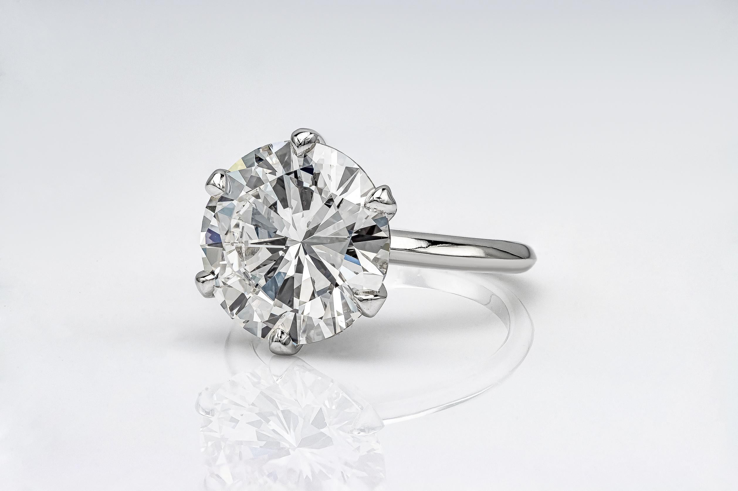 Contemporain Bague de fiançailles solitaire en diamant taille ronde de 7.03 carats certifié par le GIA en vente