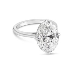 GIA Certified 7.04 Carats Oval Cut Diamond Solitaire Engagement Ring in Platinum