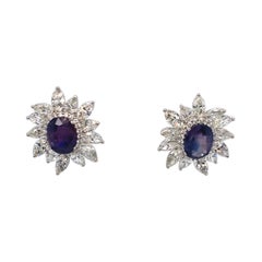 Boucles d'oreilles en or 18 carats avec saphir bleu du Cachemire certifié GIA de 7,05 carats et diamants