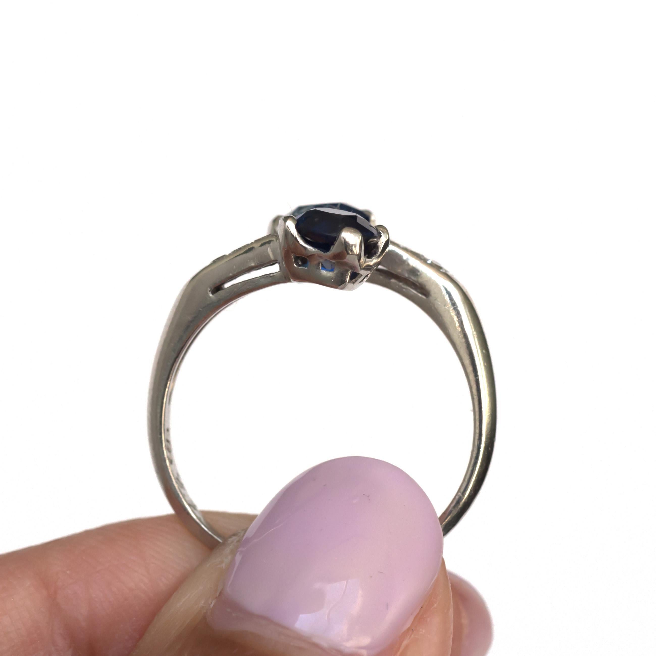GIA Certified .71 Carat Sapphire Platinum Engagement Ring For Sale 2