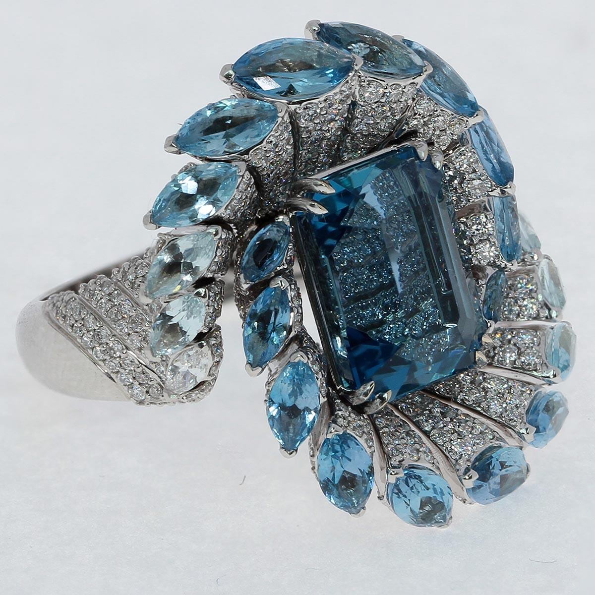 Contemporain Bague en or blanc 18 carats avec aigue-marine Santa-Maria et diamants certifiés GIA de 7,14 carats