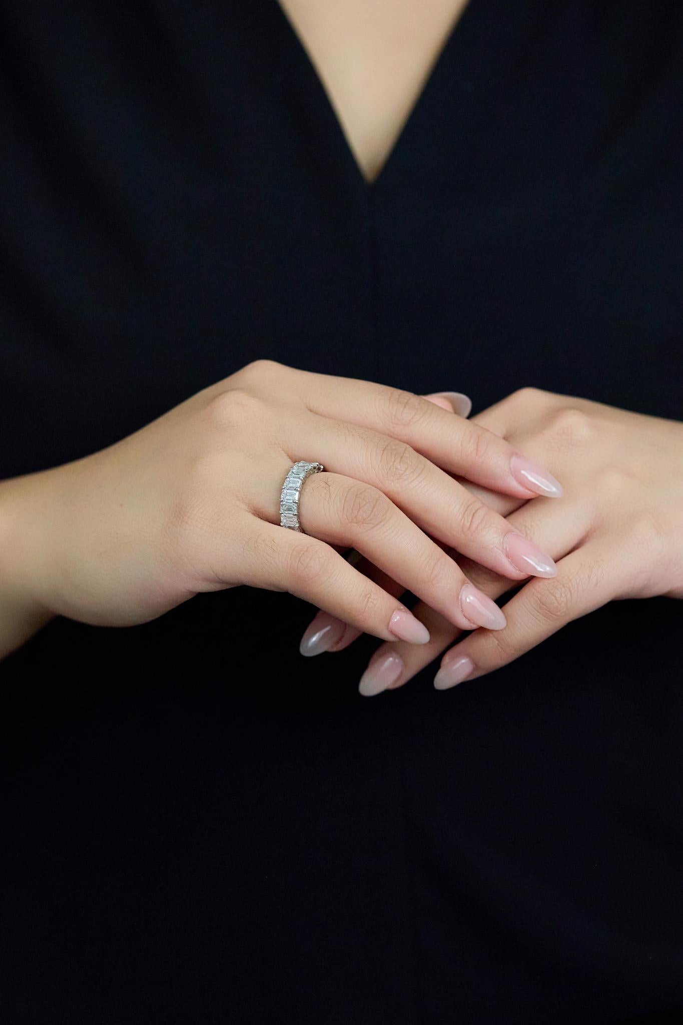 Alliance certifiée GIA de 7,20 carats de diamant taille émeraude totale pour l'éternité Neuf - En vente à New York, NY