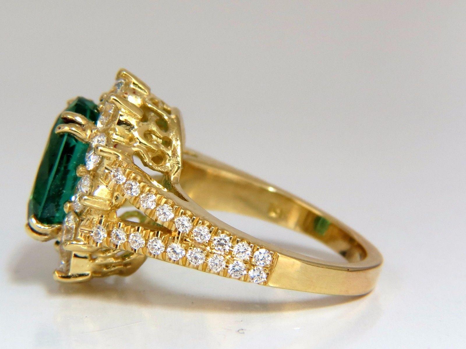 GIA Certified Natural Emerald diamonds ring.

5.26ct natural emerald

GIA Report #: 5182154739

 Transparent, Green

Classic Oval brilliant cut

12.76 x 9.26 x 6.54mm

Moderate 