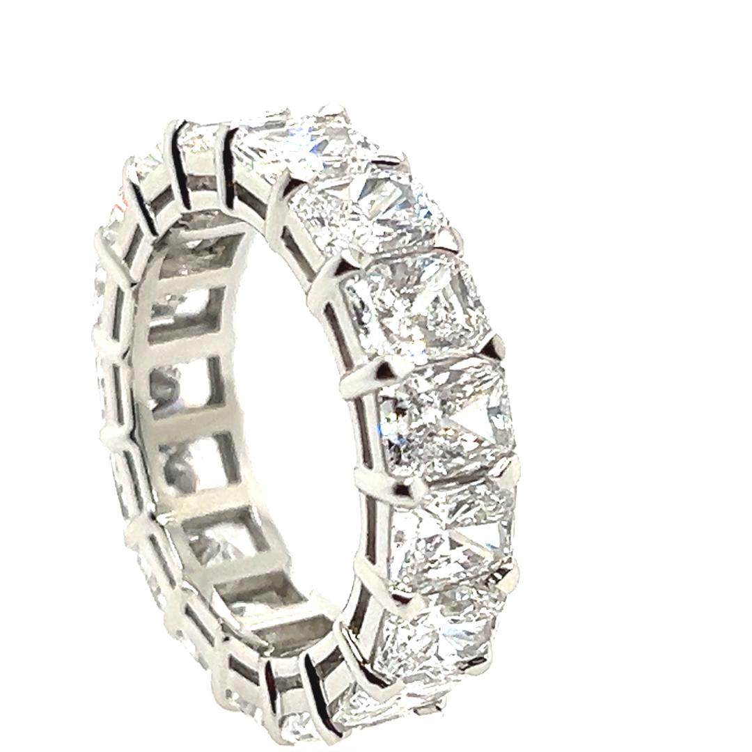Radiant Cut GIA Certified 6.94 Carat Platinum Radiant D-E VS+ Natural Diamond Eternity Band For Sale