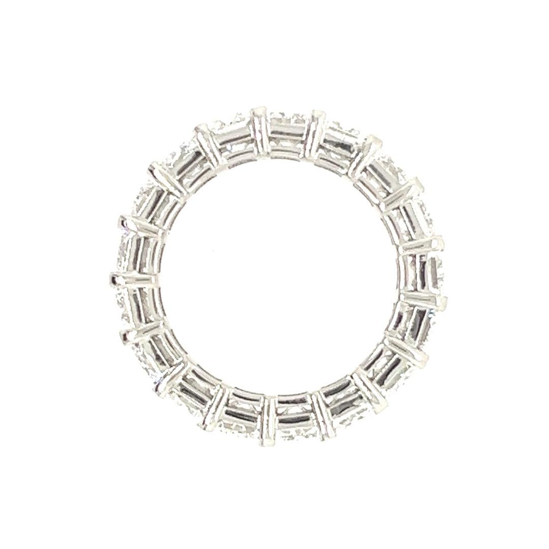 Women's or Men's GIA Certified 6.94 Carat Platinum Radiant D-E VS+ Natural Diamond Eternity Band For Sale