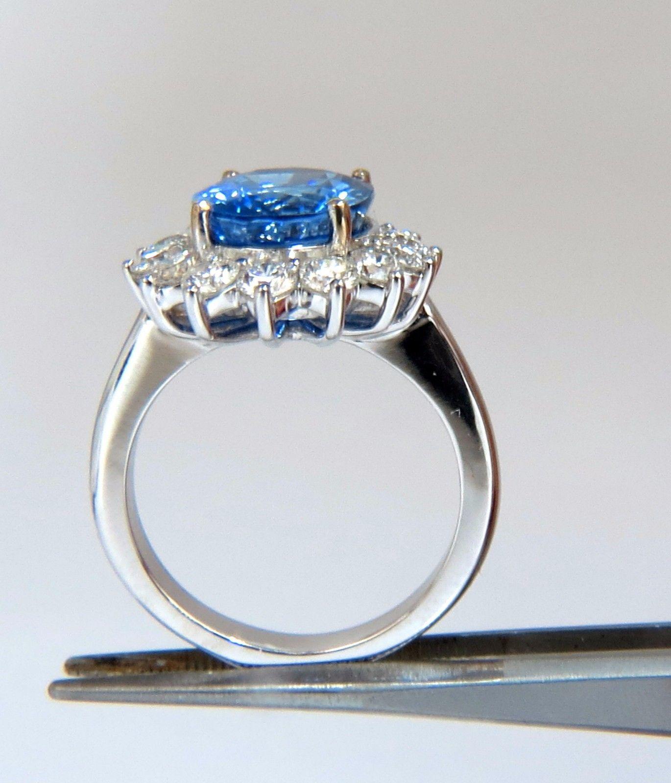Women's or Men's GIA Certified 7.39 Carat Natural Blue Sapphire Diamond Ring 18 Karat