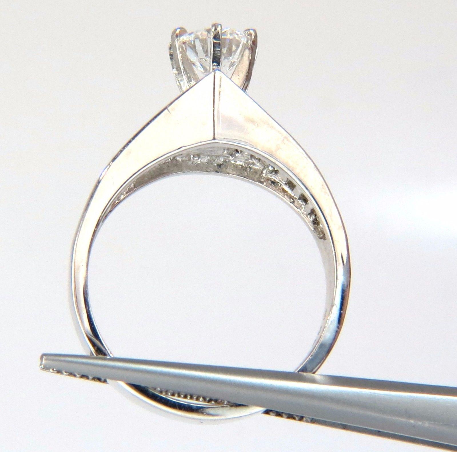 Taille ronde Bague en diamant baguette rond de 0,73 carat et 1,50 carat certifié GIA, de taille excellente, f/vvs1 en vente