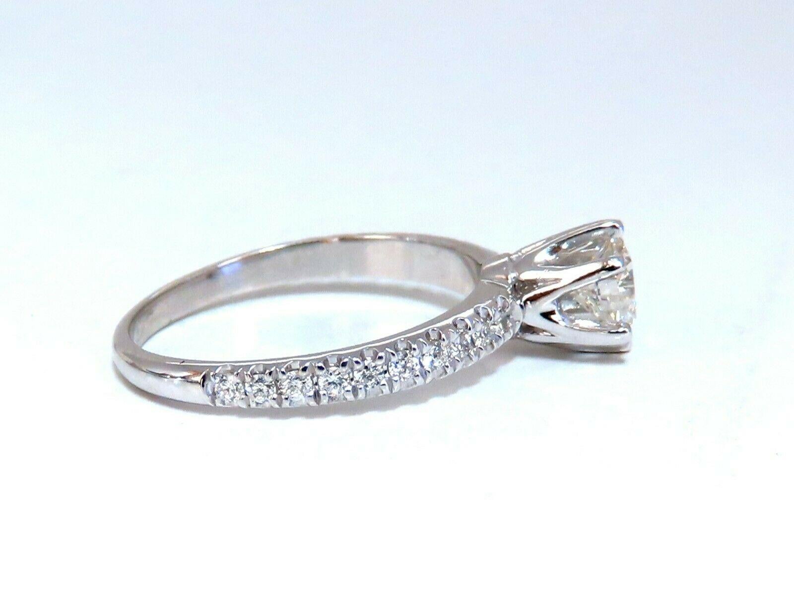 GIA-zertifizierter Platin-Tulpenring mit 0,73 Karat Diamant im Rundschliff, Platin für Damen oder Herren im Angebot