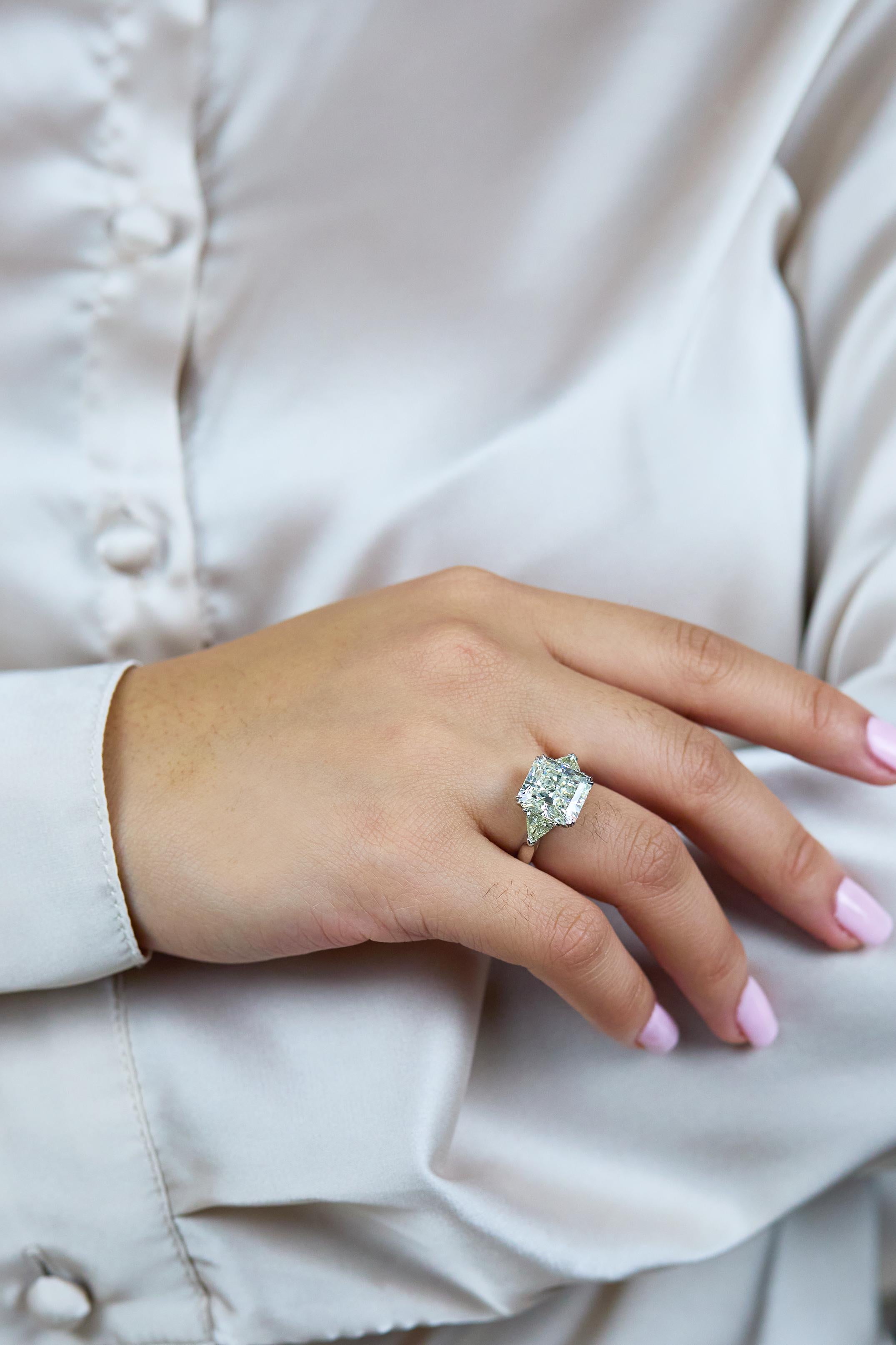 GIA Certified 7.41 Carats Radiant Cut Diamond Three-Stone Engagement Ring In New Condition For Sale In New York, NY