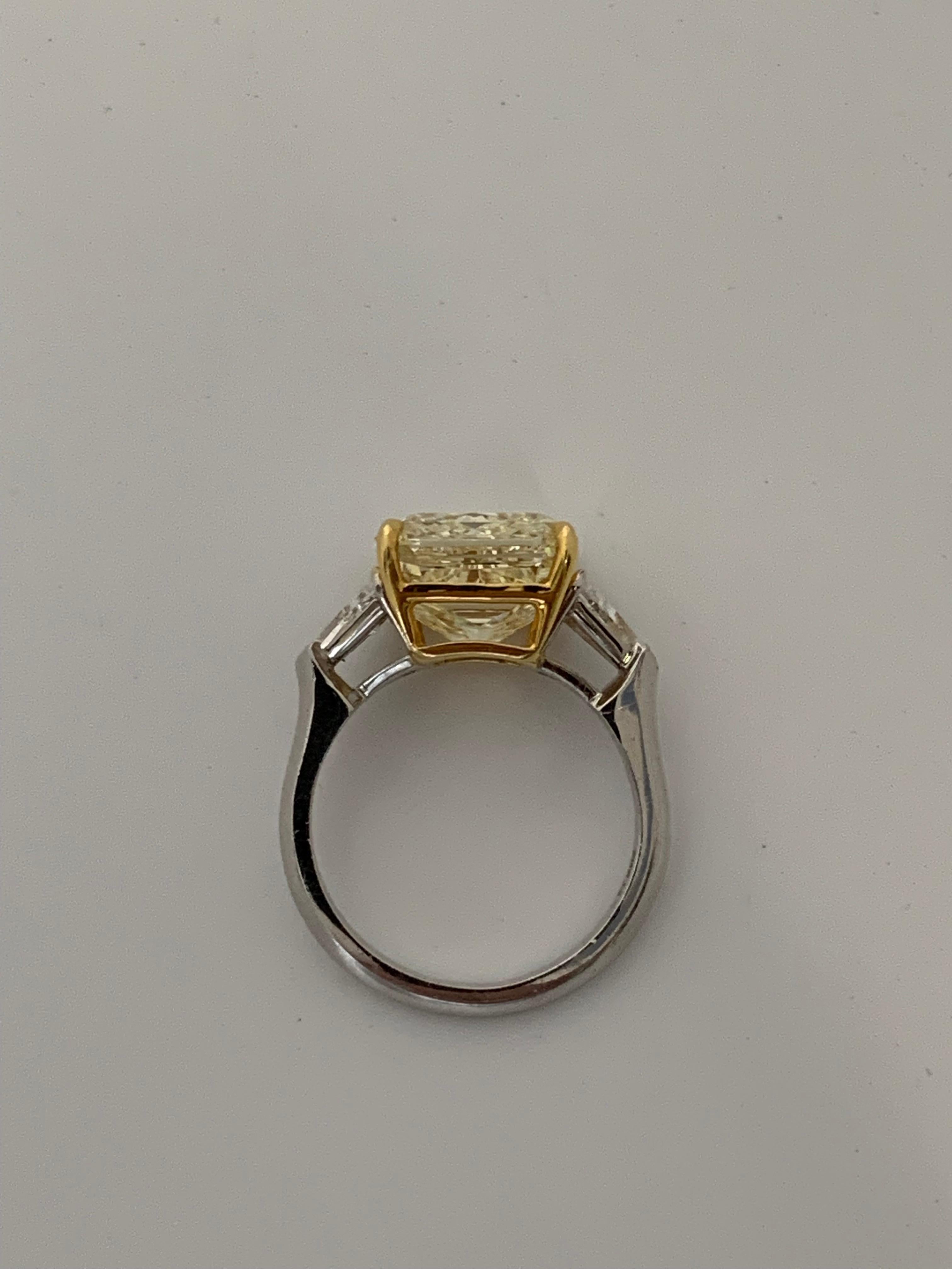 GIA Certified 7.43 Carat Fancy Light Yellow Diamond and Triangle Engagement Ring In New Condition For Sale In New York, NY