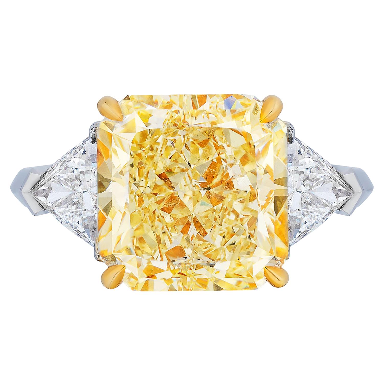 GIA Certified 7.43 Carat Fancy Light Yellow Diamond and Triangle Engagement Ring For Sale
