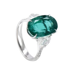 Laviere GIA Certified 7.49 Carat Zambian Emerald and Diamond Ring