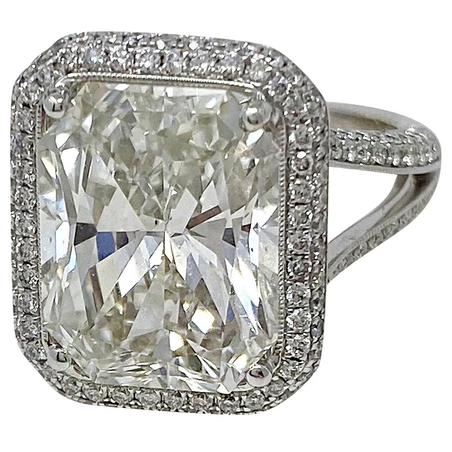 GIA Certified 7.50 Carat Diamond Ring in 18 Karat White Gold