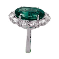 GIA-Certified 7.68 Carat Colombian Emerald Ring in Platinum with Diamond Ring