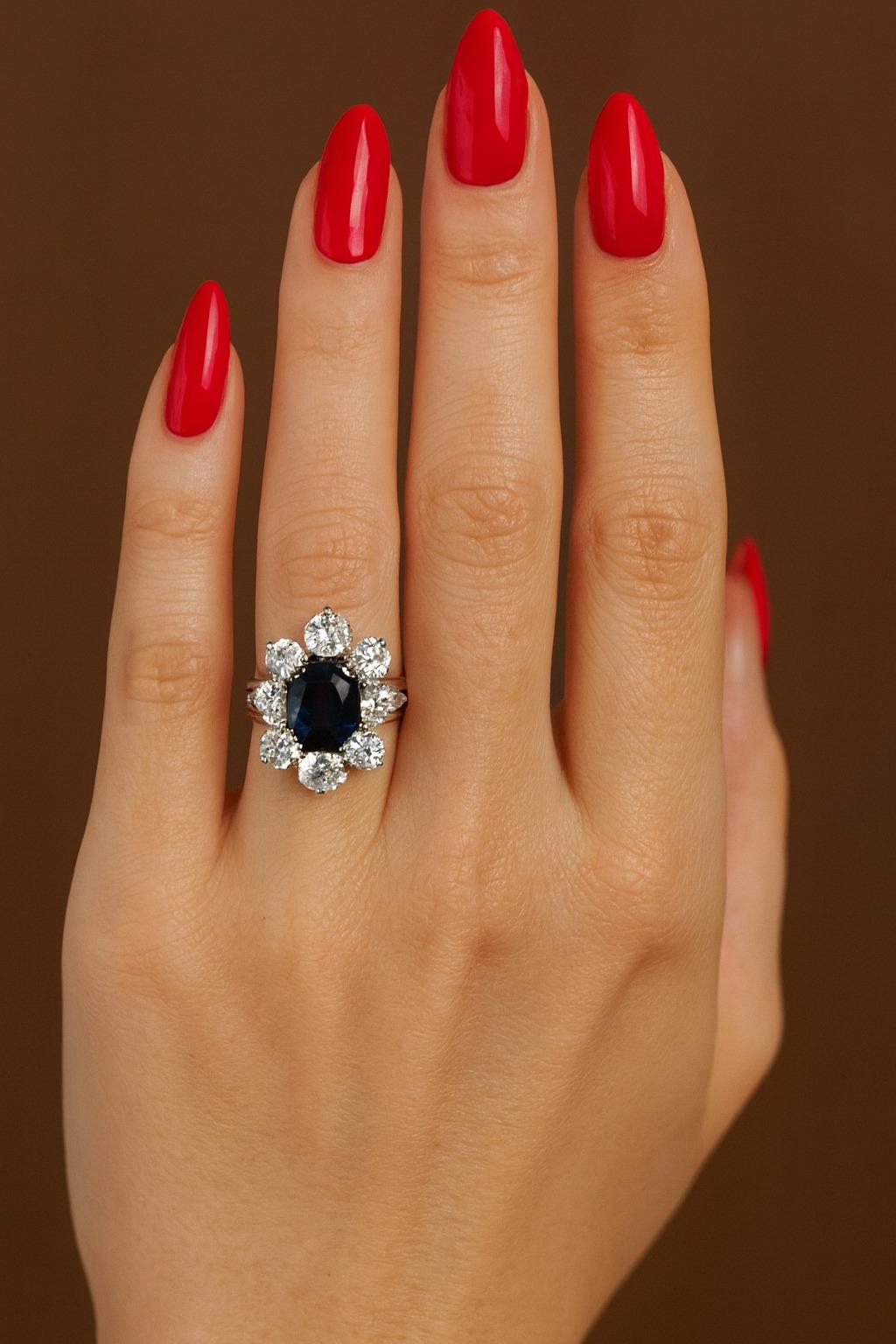 Contemporary GIA Certified 7.70 Carat Natural Sapphire Diamond Gold Ring For Sale