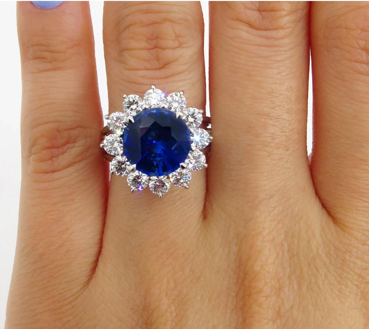 Modern GIA Certified 7.73 Carat Ceylon Royal Blue Sapphire Round Cut Diamond Ring