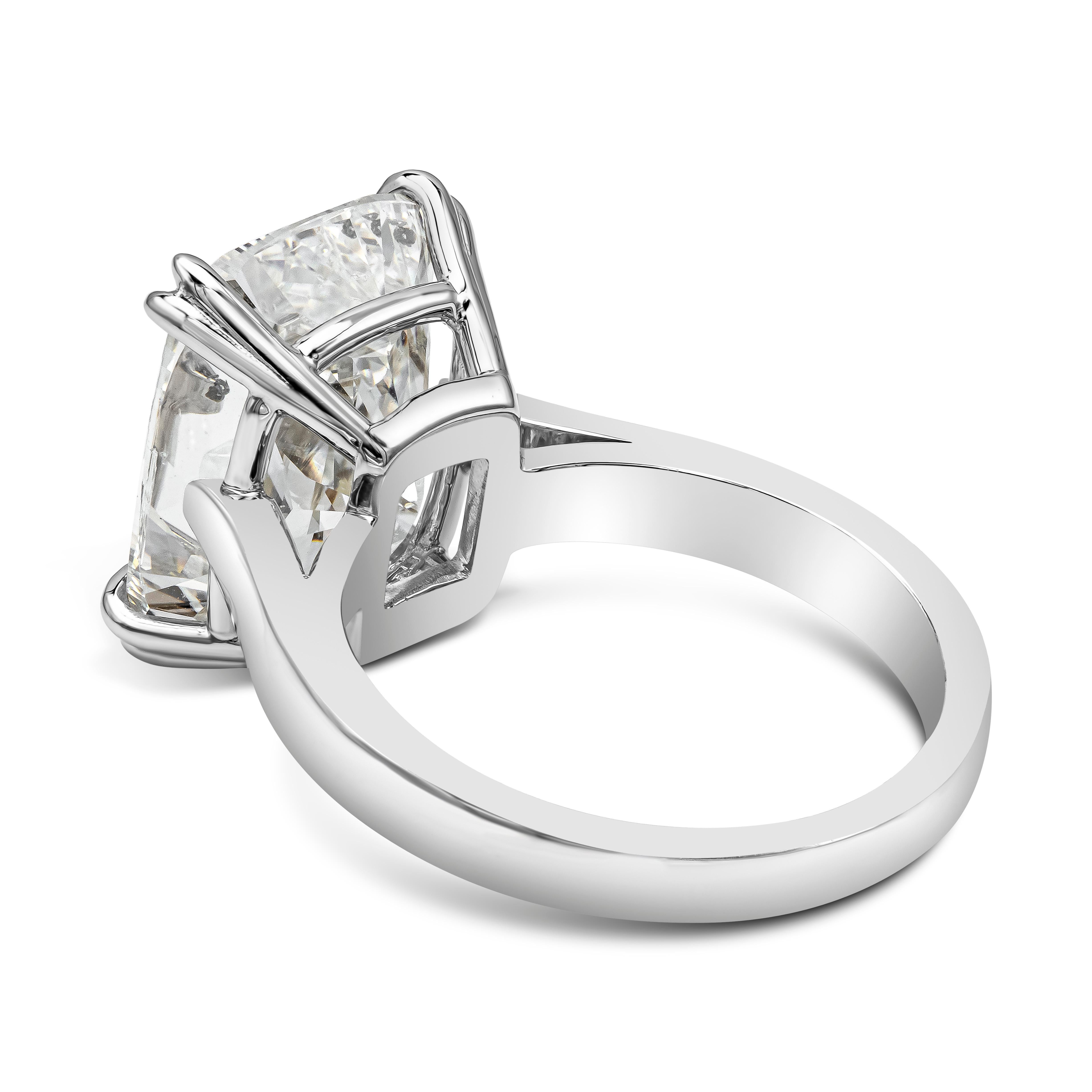Contemporain Bague de fiançailles solitaire certifiée GIA de 7,76 carats de diamant taillé en coussin en vente