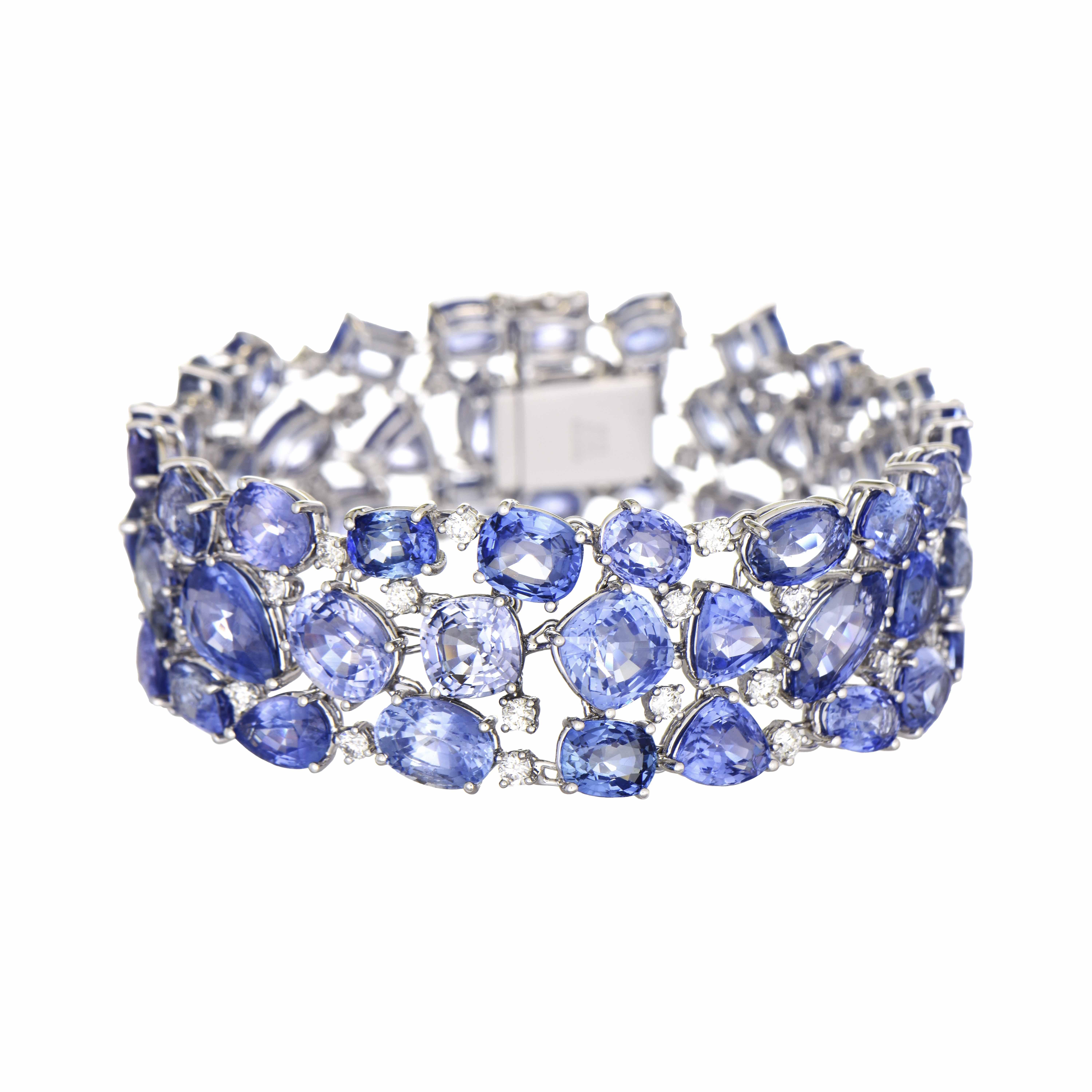 Mixed Cut GIA Certified 77.83 Carat Sapphire and White Diamond White Gold Bracelet For Sale