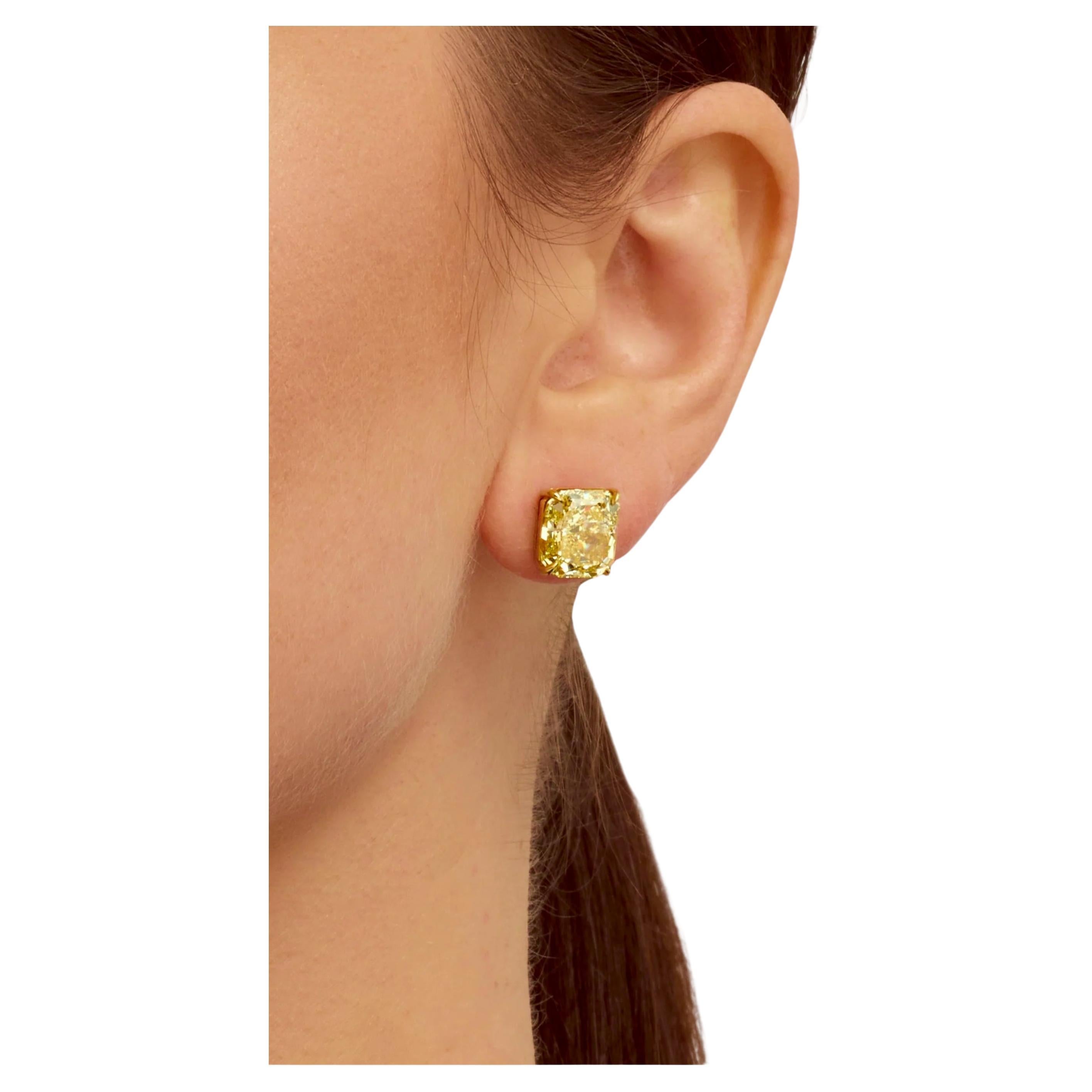 Contemporary GIA Certified 8 Carat Fancy Yellow Diamond 18k Yellow Gold Earrings