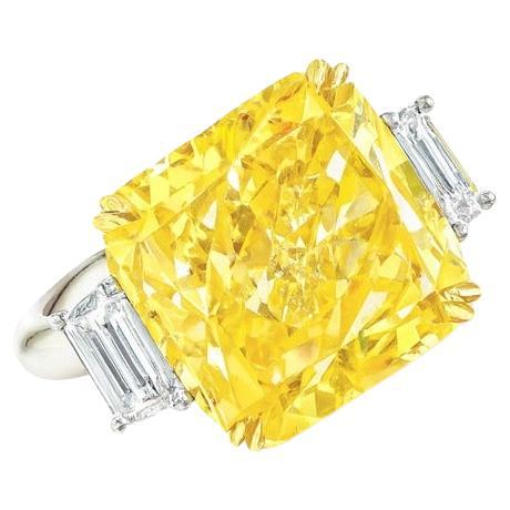 GIA Certified 7.83 Carat Fancy Vivid Yellow VS2 Diamond Ring For Sale