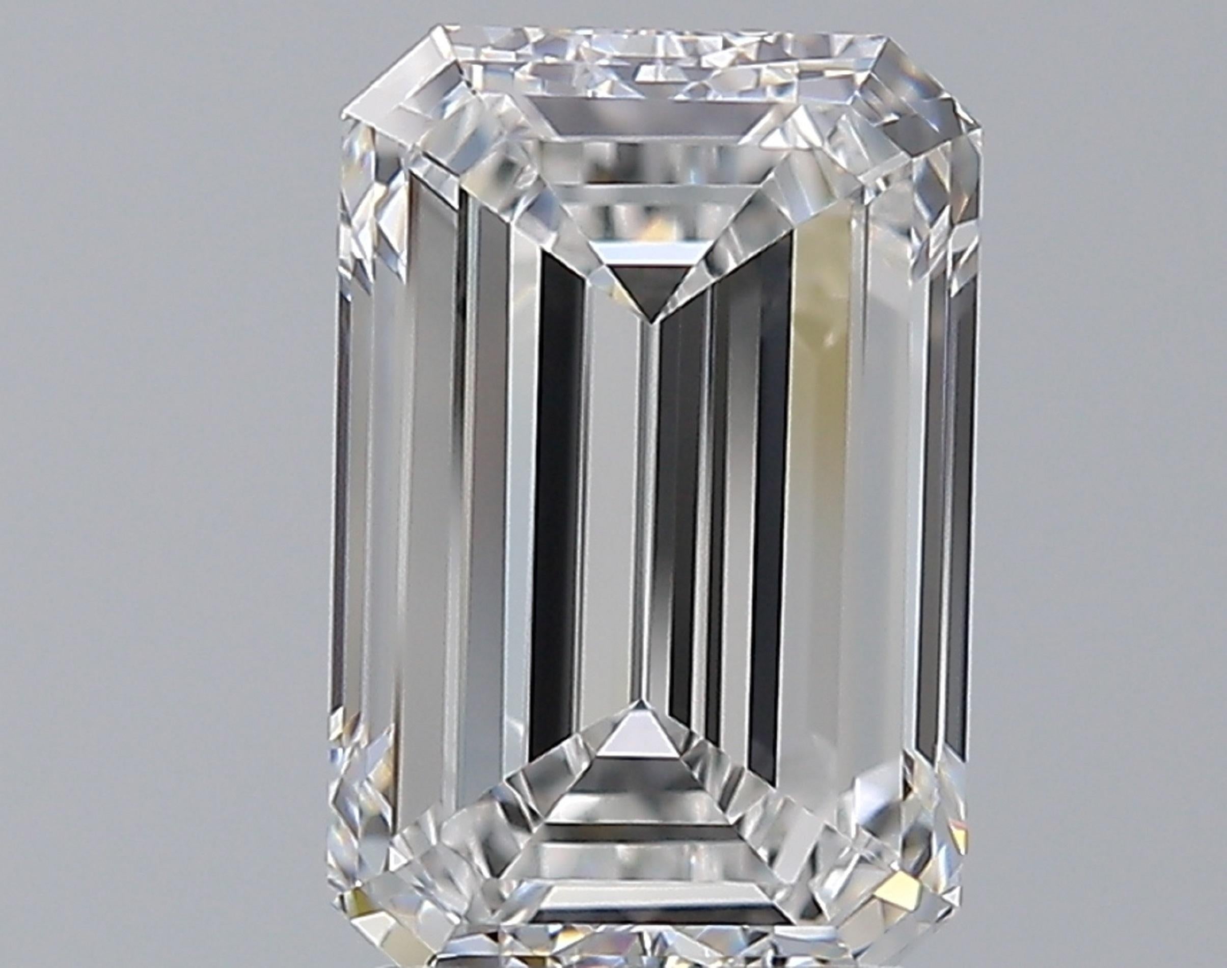 Taille émeraude Bague de fiançailles solitaire en diamant de taille émeraude de 6 carats certifiée par le GIA en vente