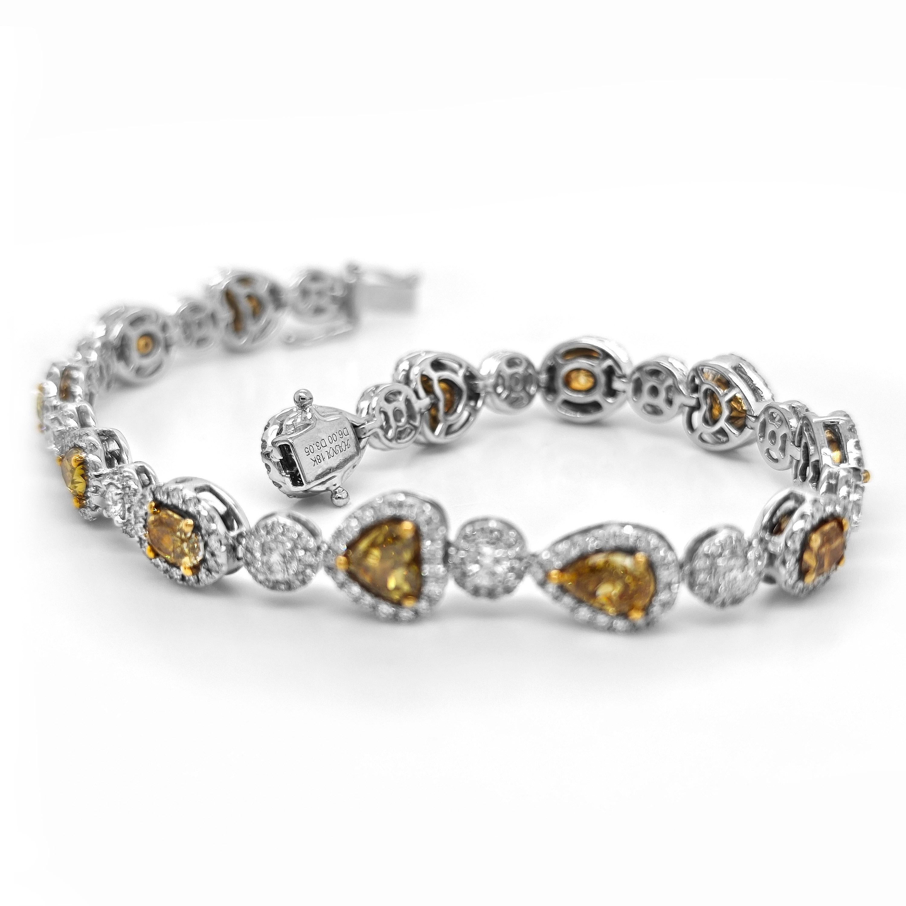 GIA-zertifiziertes Weißgoldarmband mit 7.96 Karat Fancy-Diamant (Gemischter Schliff) im Angebot