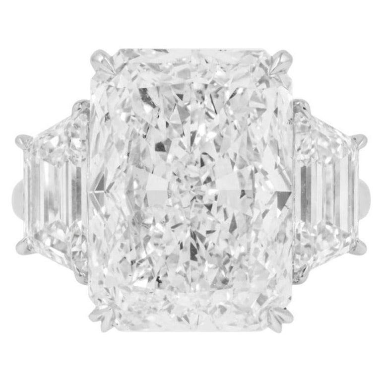 GIA Certified 8-carat Cut-Cornered Rectangular Diamond Ring For Sale