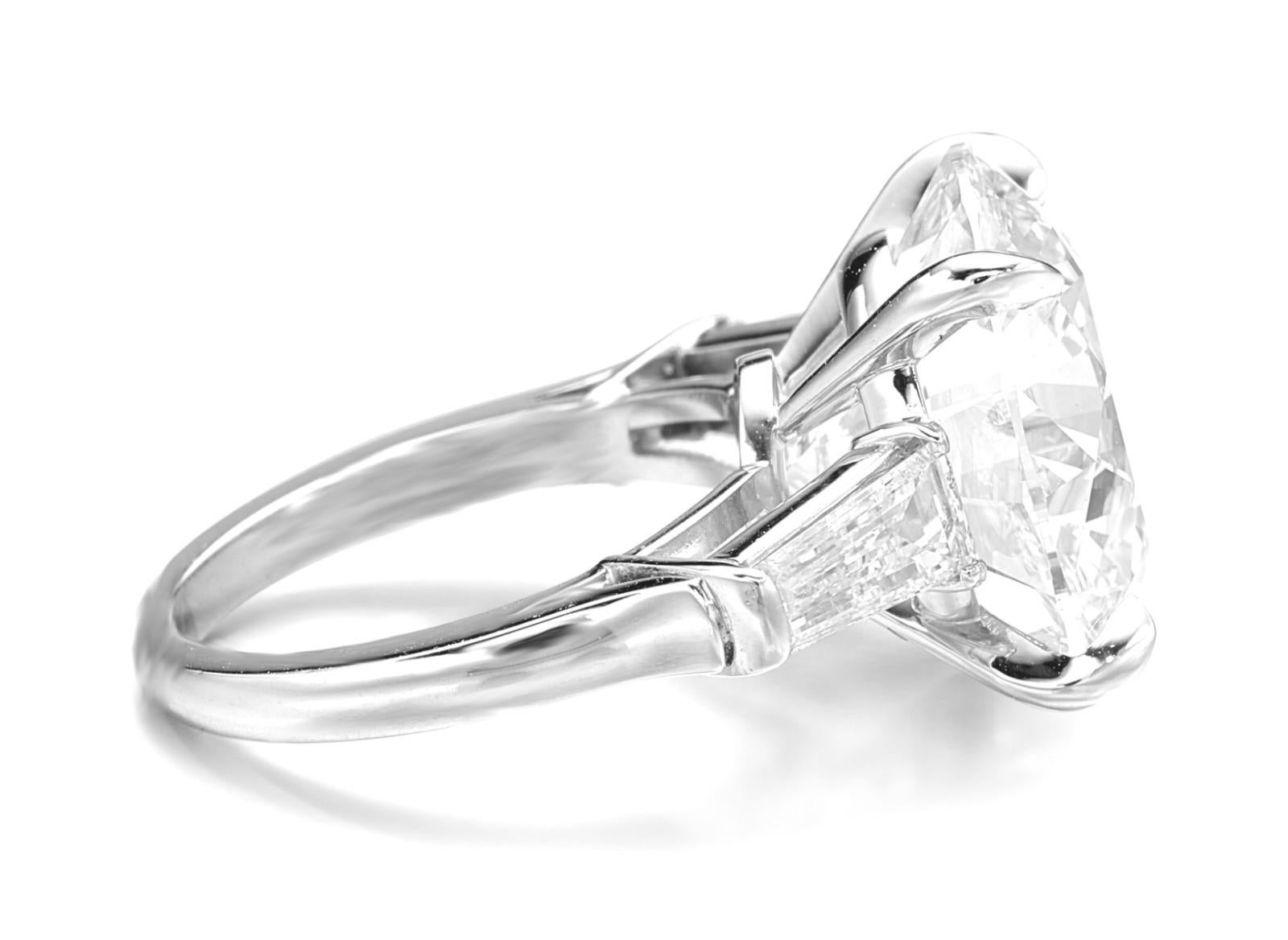 Taille ronde GIA Certified 8 Carat Round Brilliante Cut Diamond Platinum Ring FLAWLESS (Bague en platine avec diamants ronds et brillants certifiés GIA) en vente