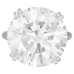 Anello con diamante taglio rotondo certificato GIA da 8.07 carati con colore D e purezza impeccabile