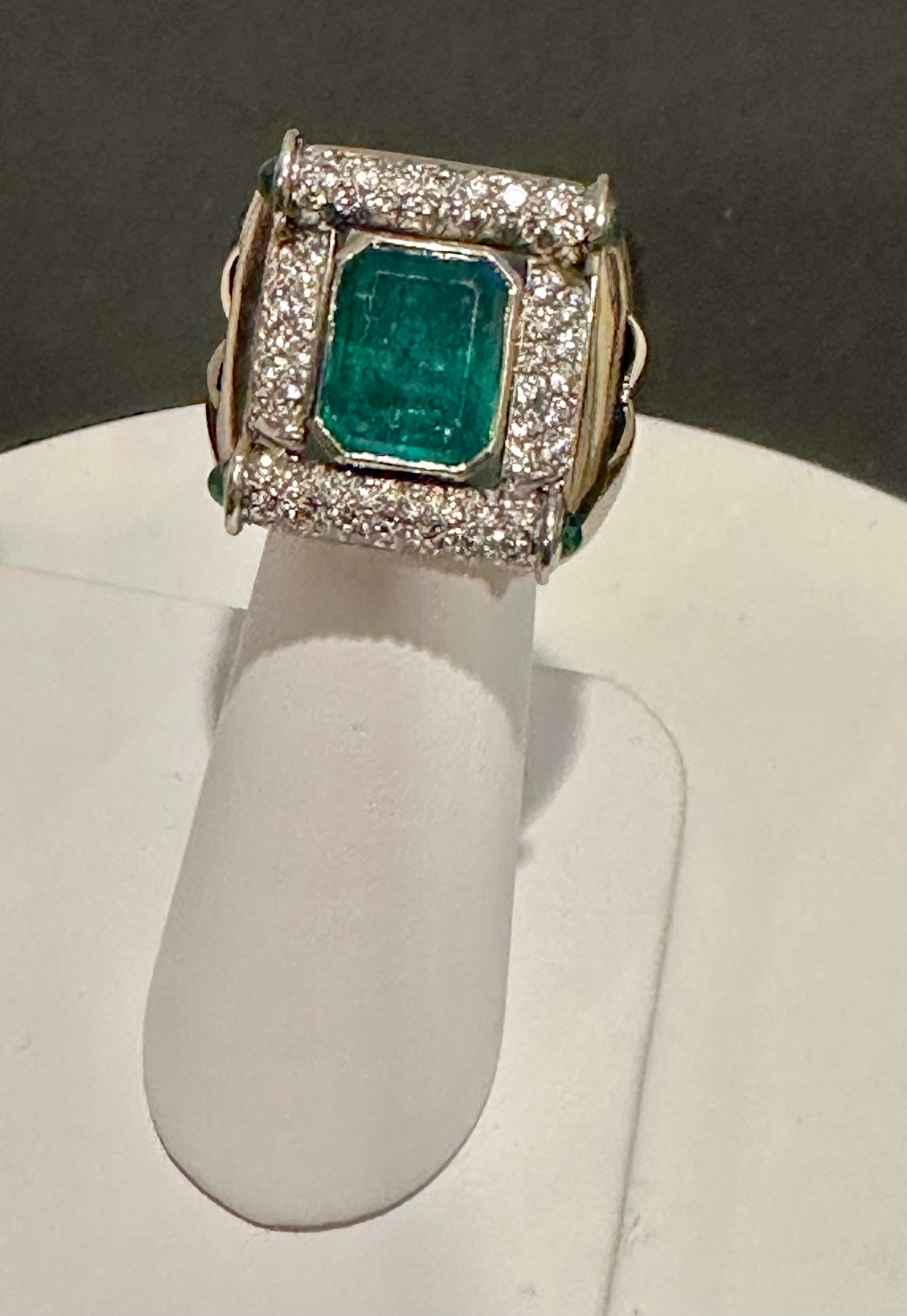 GIA Certified 8ct Emerald Cut Colombian Emerald Diamond  Ring 18kt White Gold In Excellent Condition For Sale In New York, NY