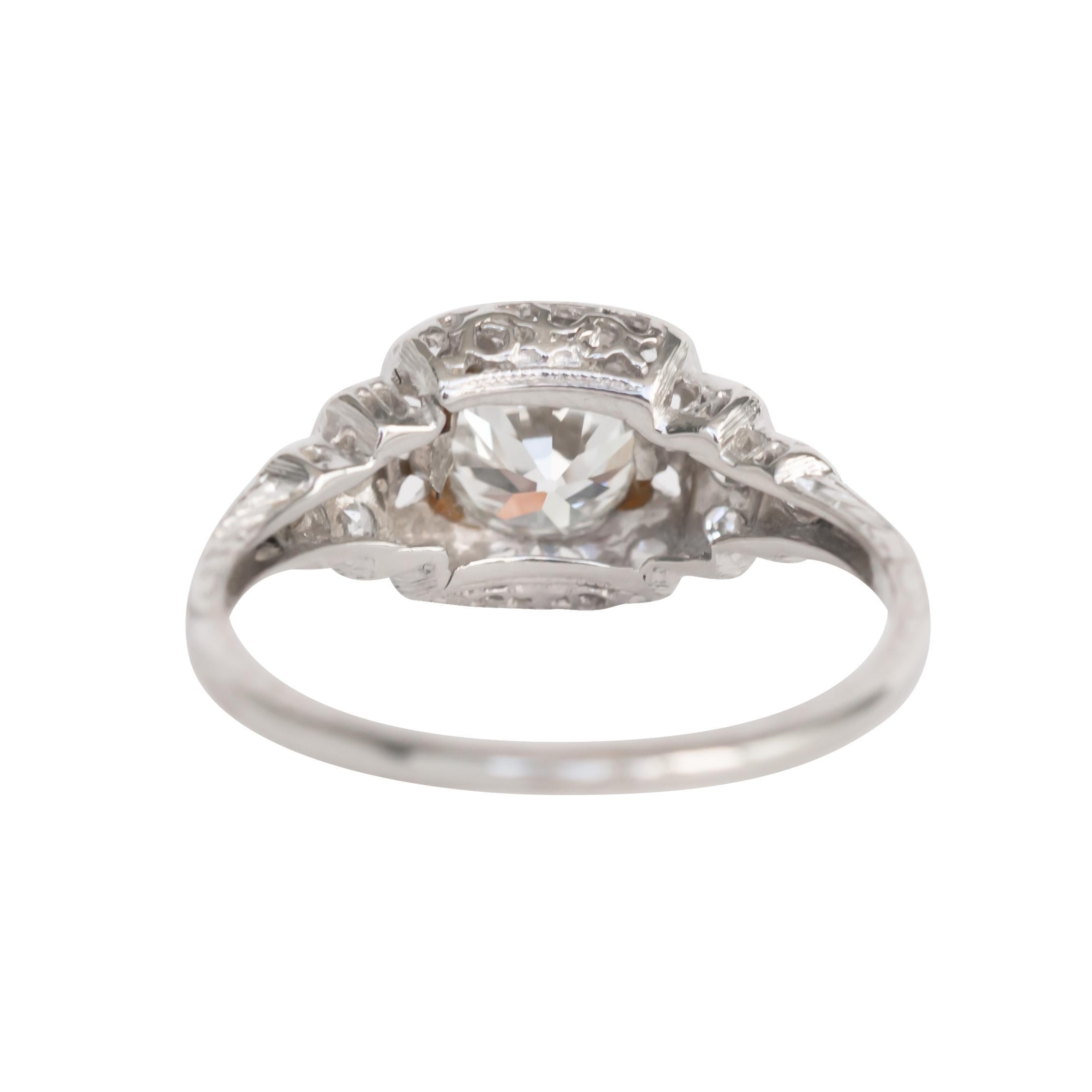 GIA-zertifizierter Platin-Verlobungsring mit 0,80 Karat Diamant im Zustand „Gut“ im Angebot in Hicksville, NY