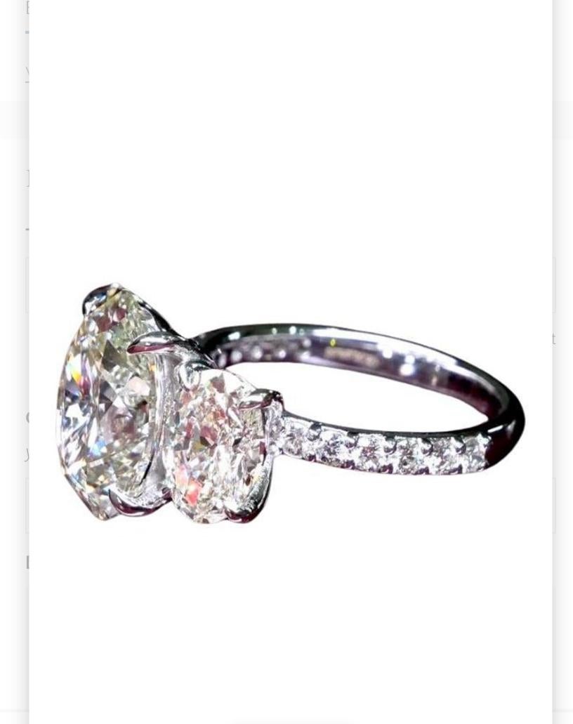 GIA Certified 8.00 Carat Oval Shape Diamonds 18K Gold Trilogy Ring In New Condition For Sale In Massafra, IT