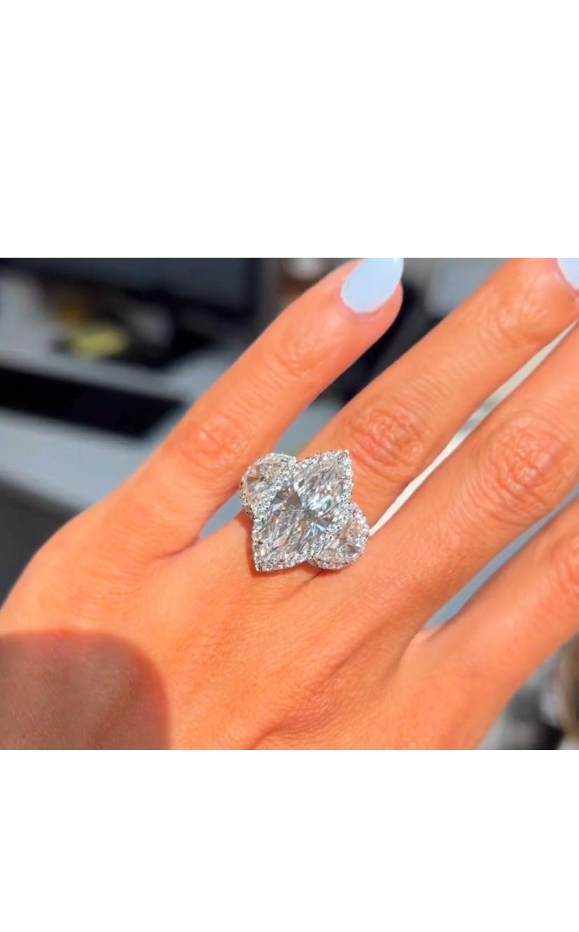 Donna Anello in oro 18K con diamanti di forma speciale certificati GIA da 8,00 carati in vendita