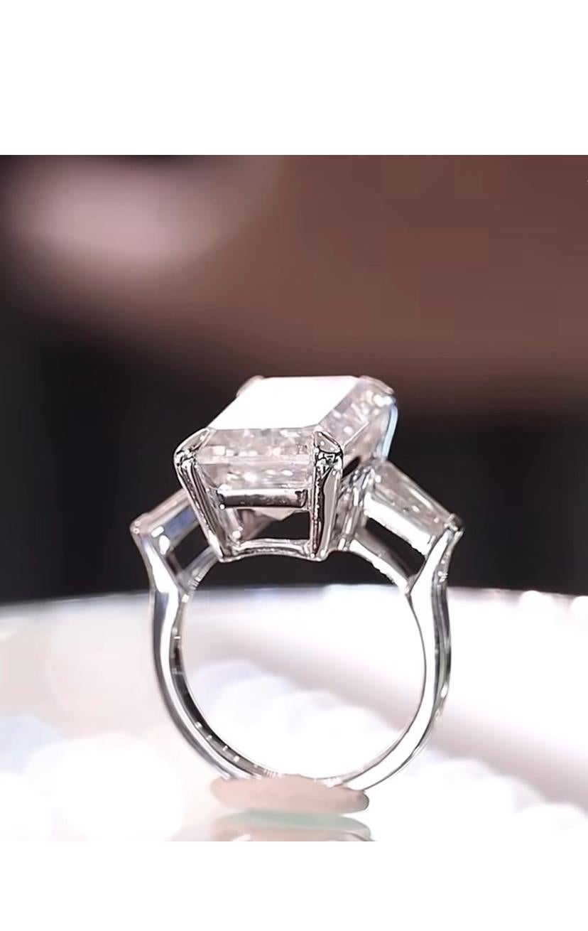 GIA zertifiziert 8,00 Karat F/VS1 Smaragd Form Diamant 18K Gold Ring (Smaragdschliff) im Angebot