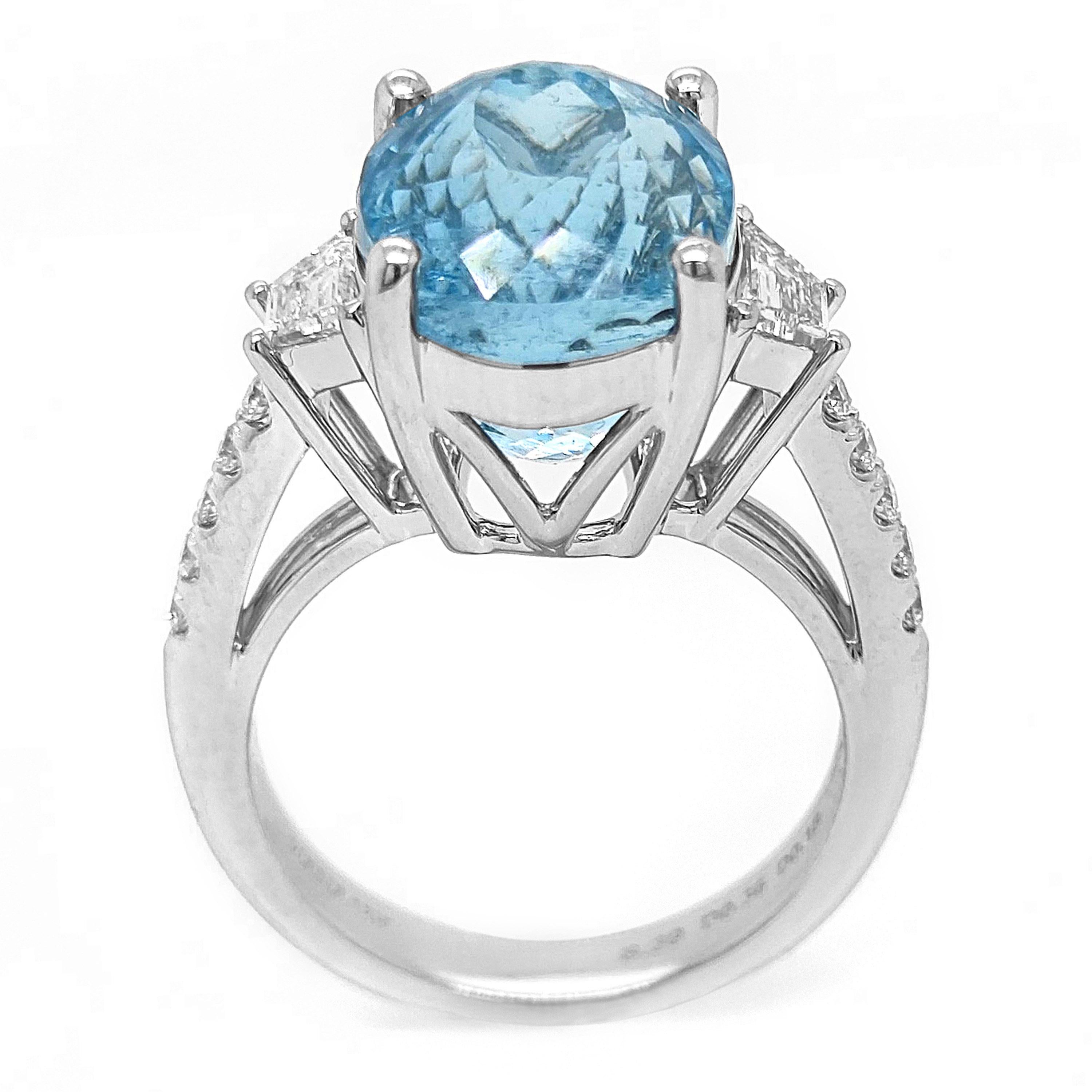 Taille mixte GIA Certified 8.01 Carat Aquamarine and White Diamond White Gold Ring en vente