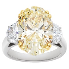 Gia Gia zertifiziert 8,01 Karat Oval Fancy Hellgelbe Farbe
