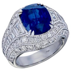 Anello con zaffiro blu riscaldato dello Sri Lanka certificato GIA da 8,01 carati in 18 carati W/G