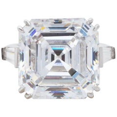 Anello con diamante quadrato taglio smeraldo certificato GIA da 7,65 carati