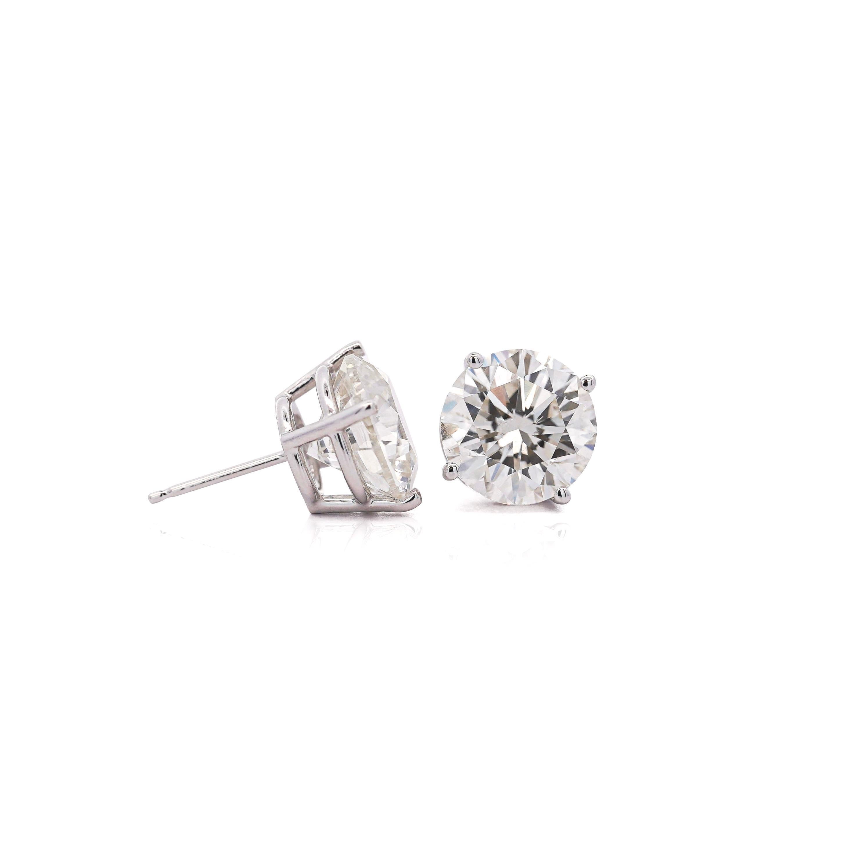 GIA Certified 8.02 Carat TW Natural Round Cut Diamond Stud Earrings For Sale 1