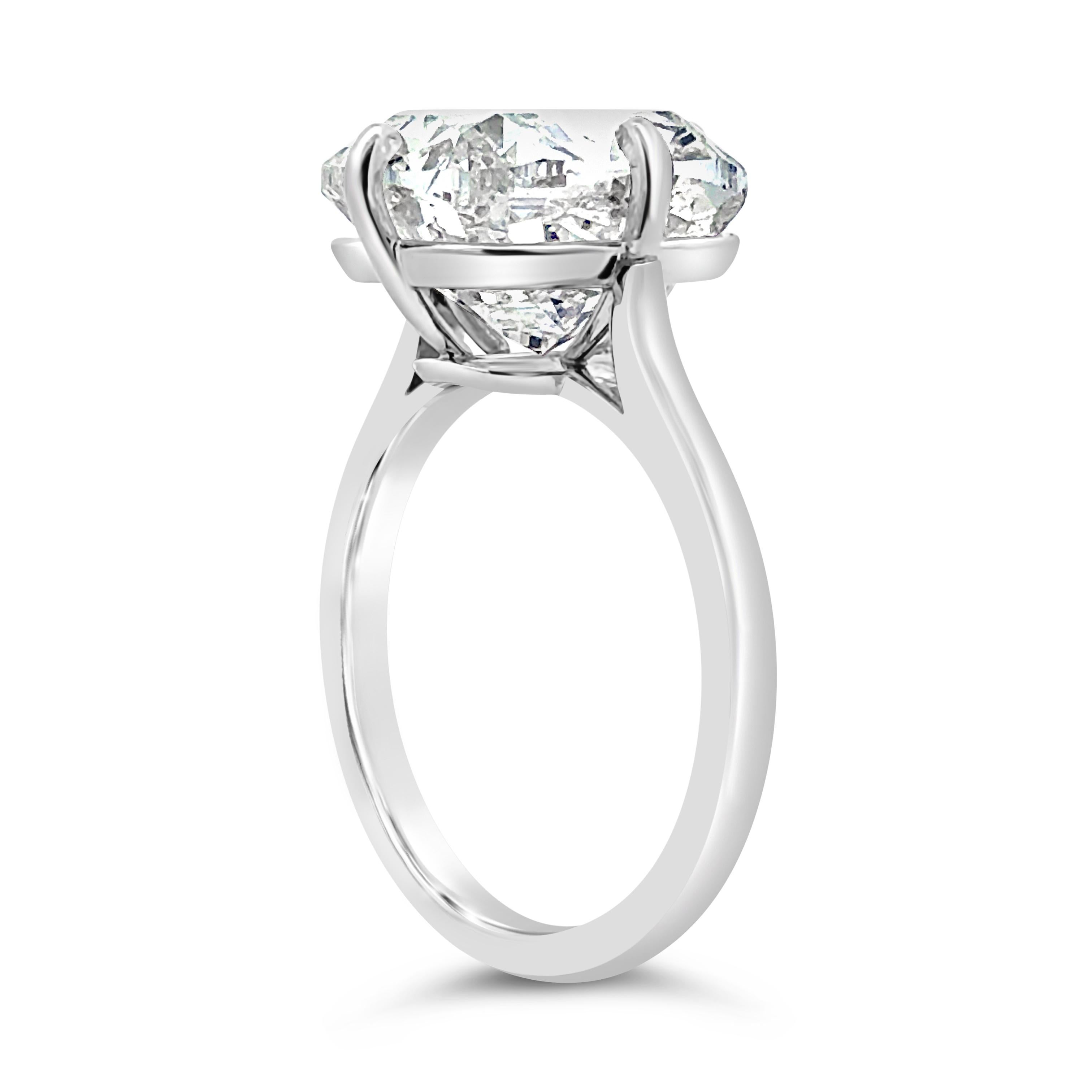 Contemporain Bague de fiançailles solitaire certifiée GIA de 8.02 carats de diamant taillé en coussin en vente