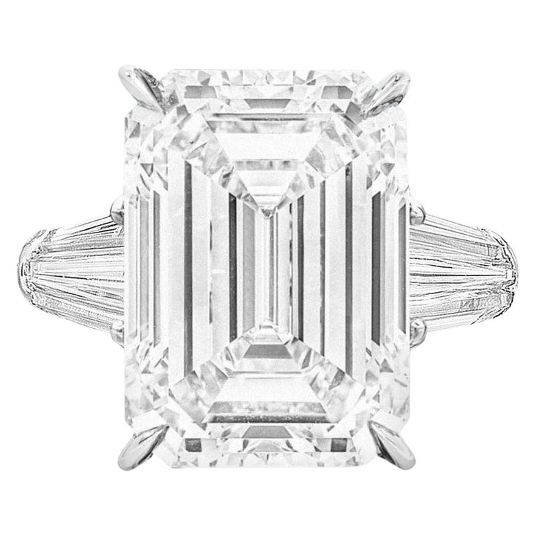 Anello con diamante taglio smeraldo certificato GIA 8,07 carati G VS1