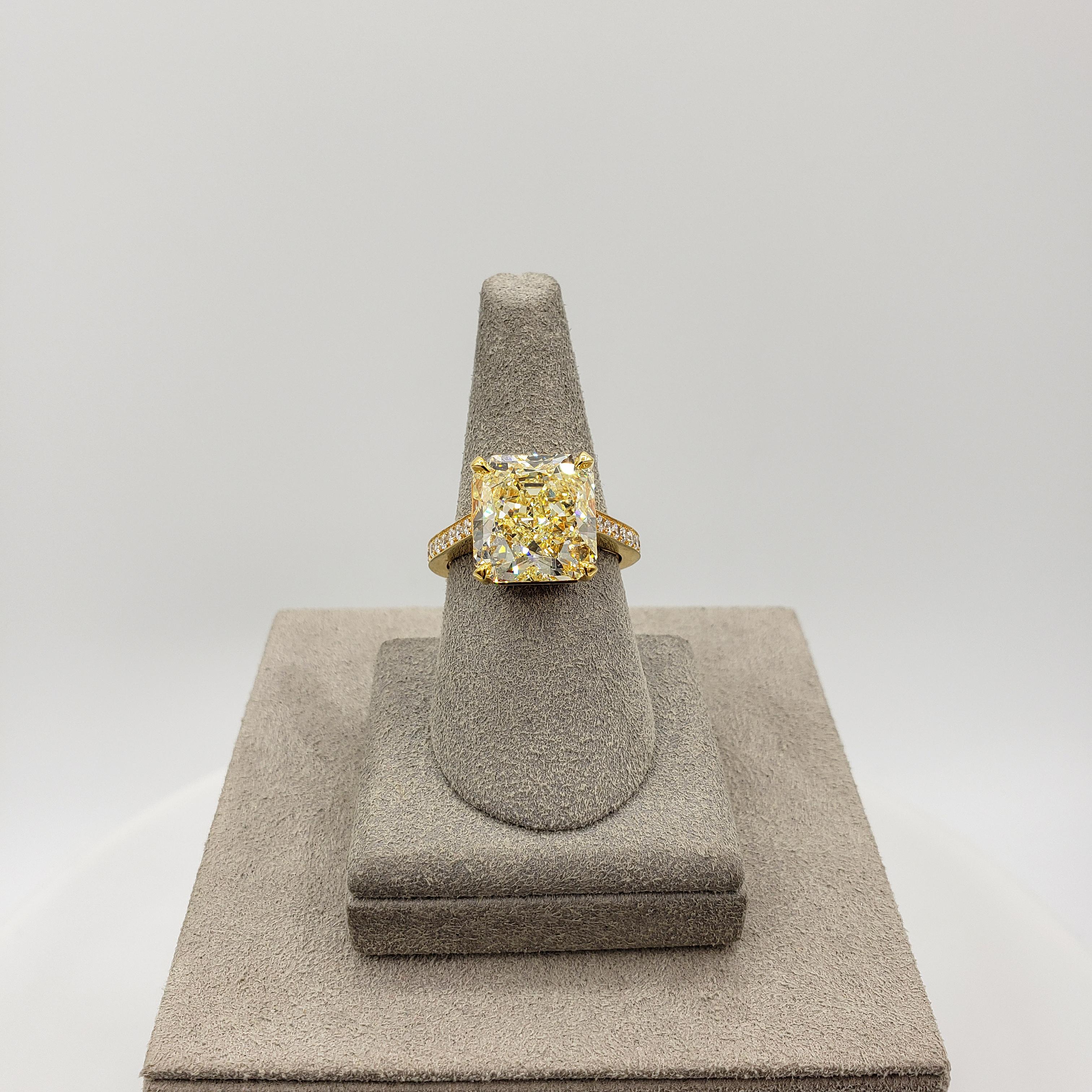 Contemporary Roman Malakov 8.07 Carat Radiant Cut Yellow Diamond Pave Engagement Ring For Sale